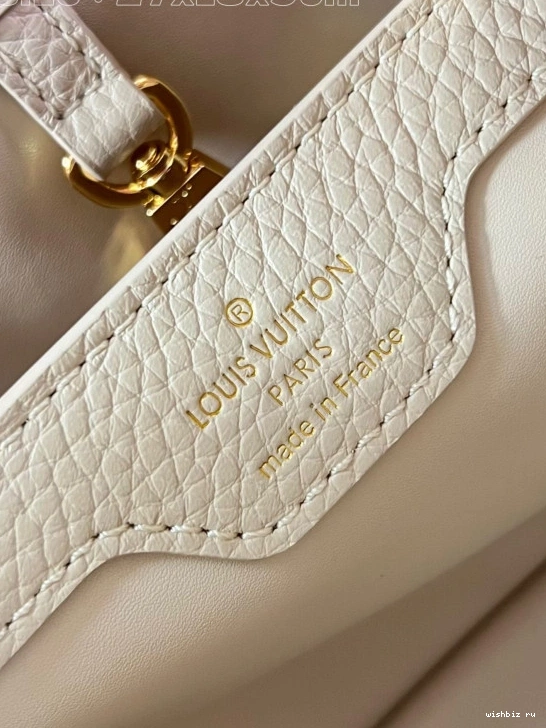 WIS BB-27*18*9CM VUITTON LOUIS CAPUCINES 0117